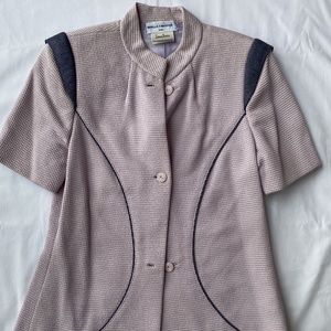 Vintage 80s style Mirella Cavorso lavender short sleeve jacket, size 8 (?).